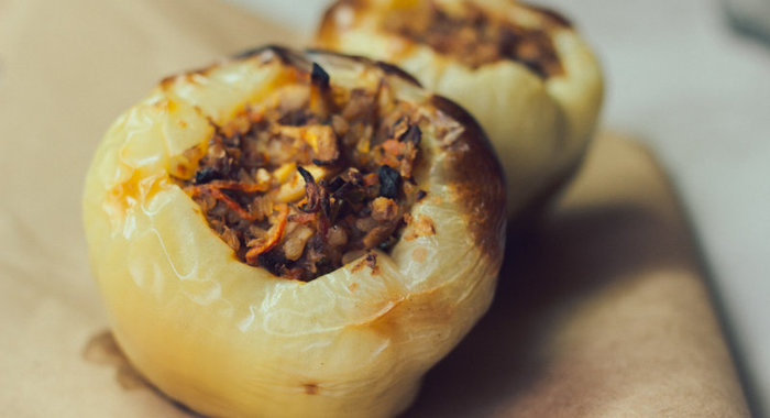 Вегетарианские фаршированные перцы