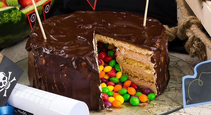 Торт-пиньята