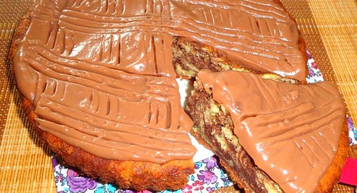 Пирог Зебра со сгущенкой