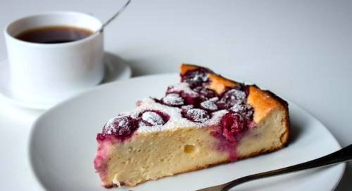 Творожник с вишней