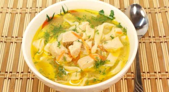 Суп-лапша с курицей «По-домашнему»