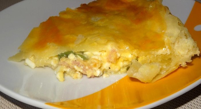 Пирог из слоеного теста