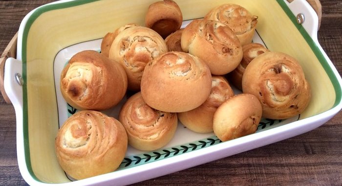 Сдобные творожные розочки