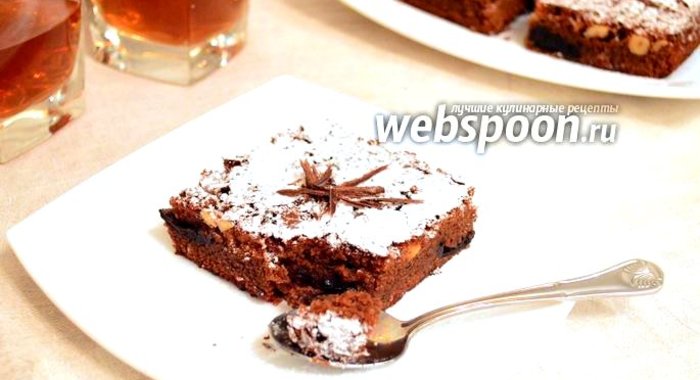 Шоколадный пирог с черносливом
