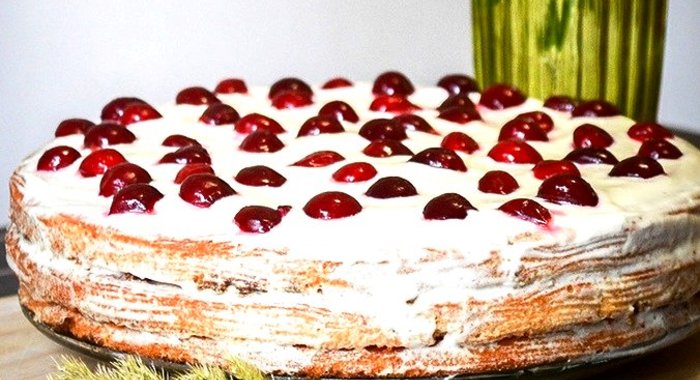 Вишневый торт со сметанным кремом