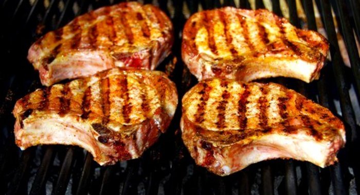 Костица (свинина на косточке по‑молдавски)