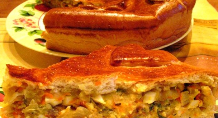 Пирог с капустой и яйцом