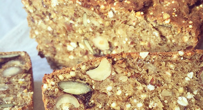 Диетический хлеб с сухофруктами и семечками