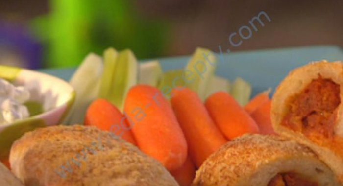 Куриный пирог с сырным соусом