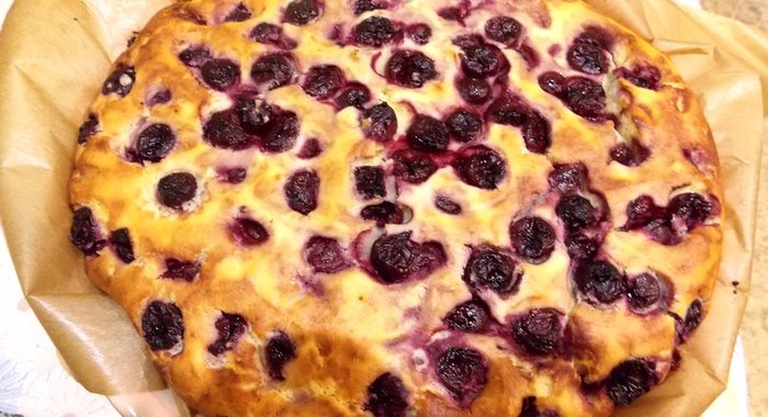 Вишневый пирог с рикоттой