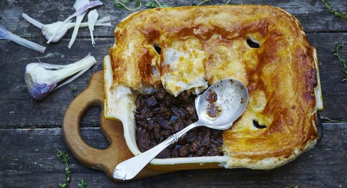 Порционные пироги из говядины в английском стиле