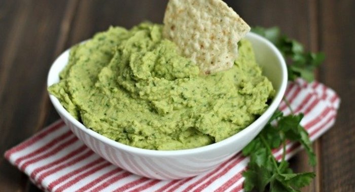 Хумус с халапеньо