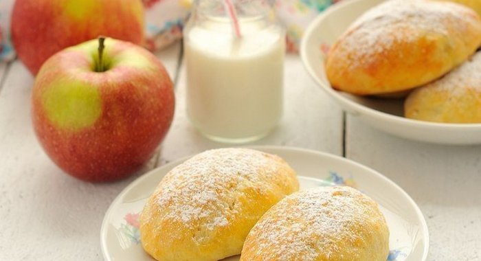 Сочни с яблоками