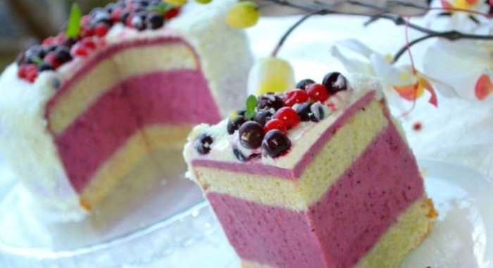 Торт чернично-муссовый