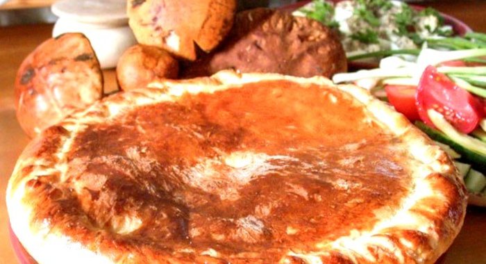 Пирог с шампиньонами