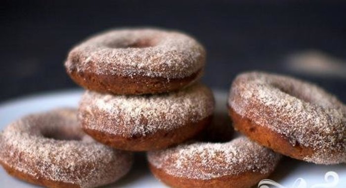 Яблочные пончики