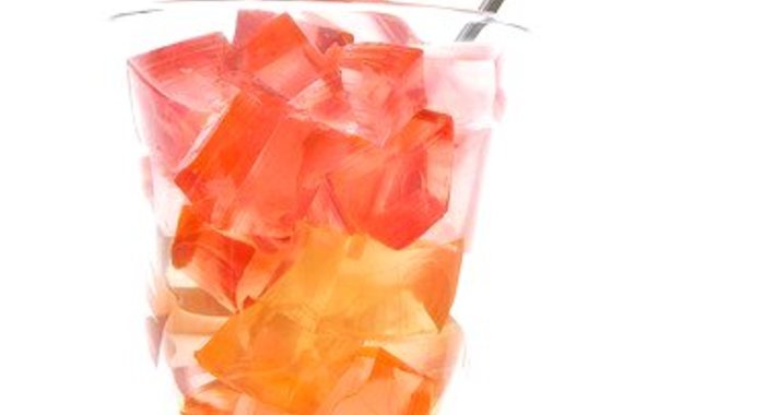 Винное желе с кусочками цитрусов