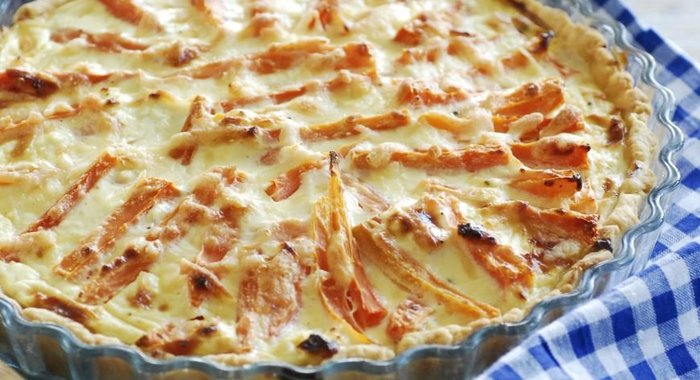 Открытый пирог с морковью