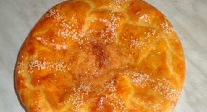 Пирог с рыбой и сыром