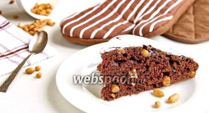 Шоколадный пирог с арахисом
