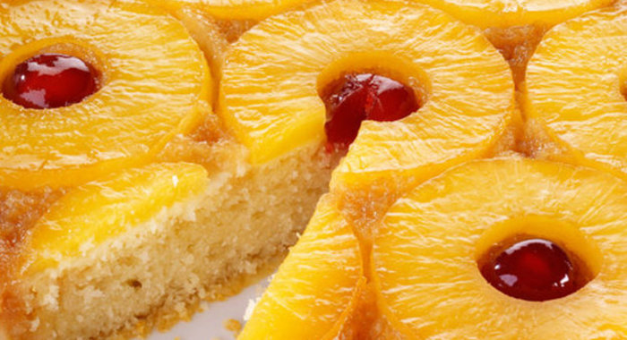 Пирог с ананасами