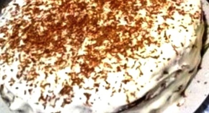 Торт с грецкими орехами и сметанным кремом