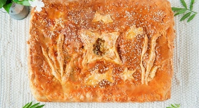 Пирог с рыбой и рисом