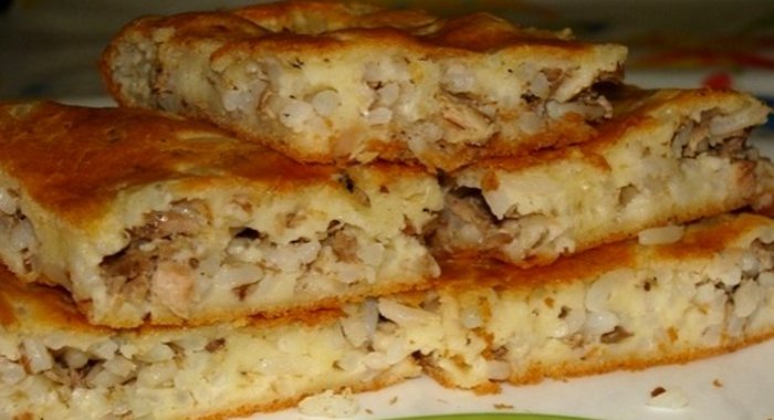 Пирог с рисом и рыбой