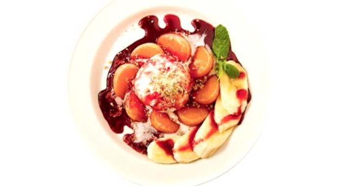 Санди с винным соусом и мандаринами