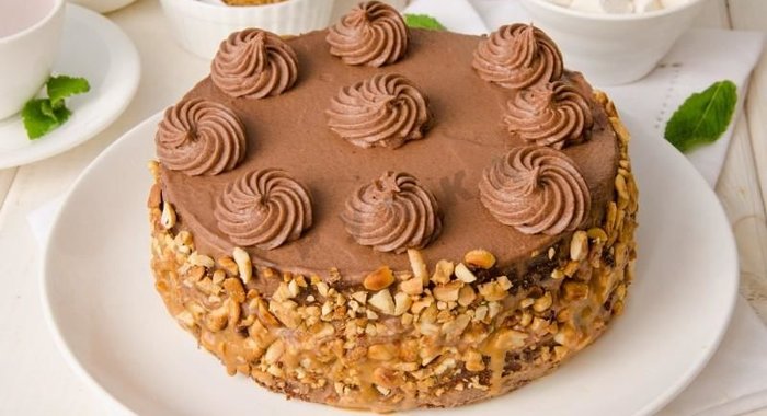 Торт Сникерс