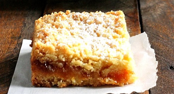 Тертый пирог с вареньем