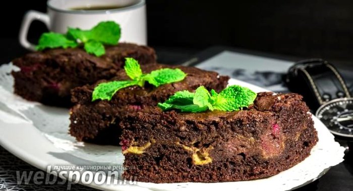 Шоколадный пирог с малиной и маскарпоне