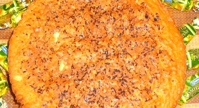 Бисквитно-маковый пирог с шоколадной крошкой