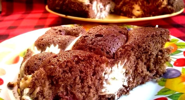 Вишневый пирог с творогом