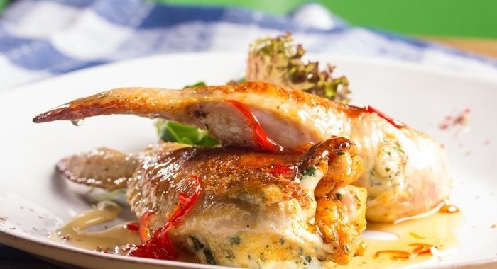 Куриные крылышки с сыром сулугуни