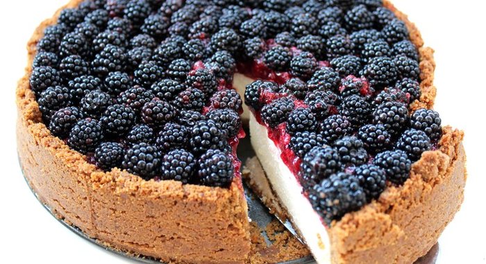 Творожный чизкейк с ежевикой