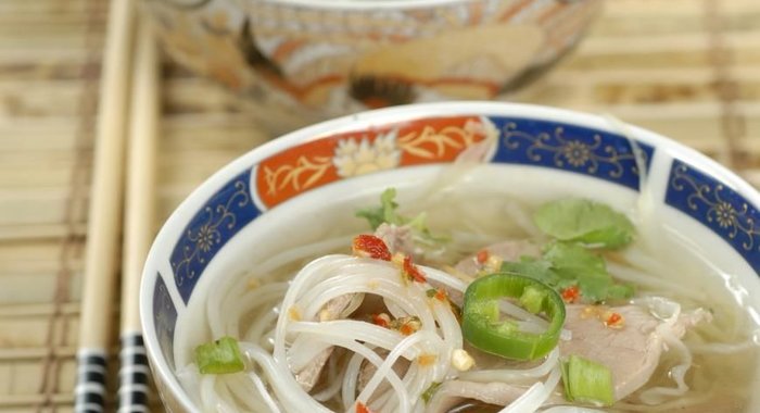 Вьетнамский суп с рисовой лапшой