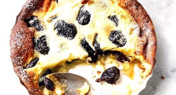 Пирог с калифорнийским черносливом