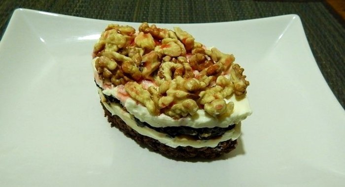 Пирожное с черносливом