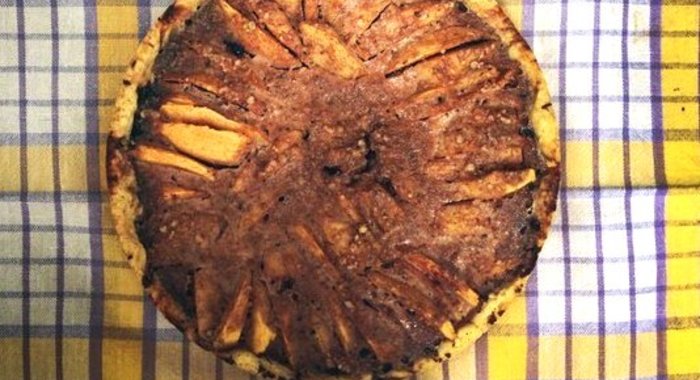 Яблочно-шоколадный пирог