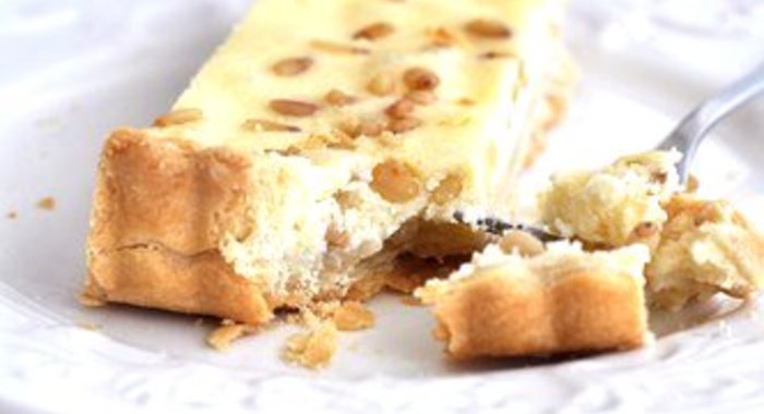 Лимонный чизкейк с кедровыми орехами