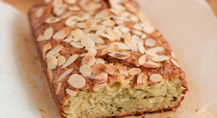 Пирог с цукини и миндалем