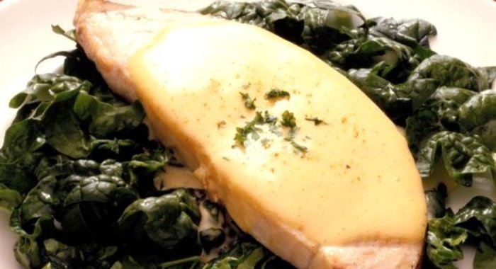 Рыба-меч с жареным соусом