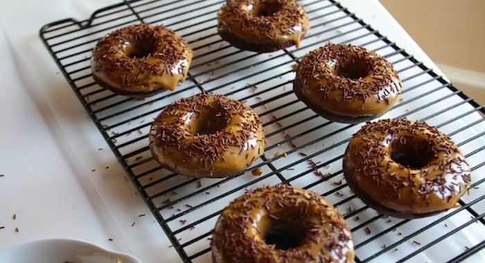 Пончики на сгущенке