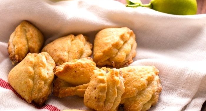 Треугольники из творожного теста