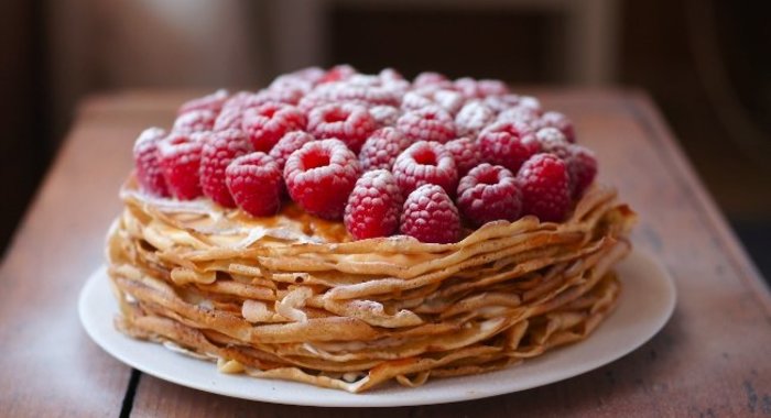 Блинный пирог со сгущенкой