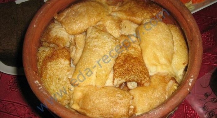 Постные блины с яблоками и корицей