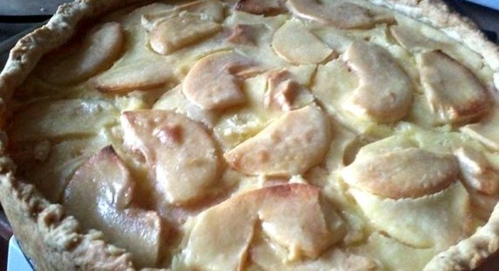 Яблочный пирог со сметанным кремом