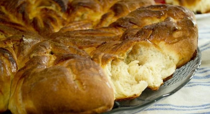 Пирог на кислом молоке в духовке