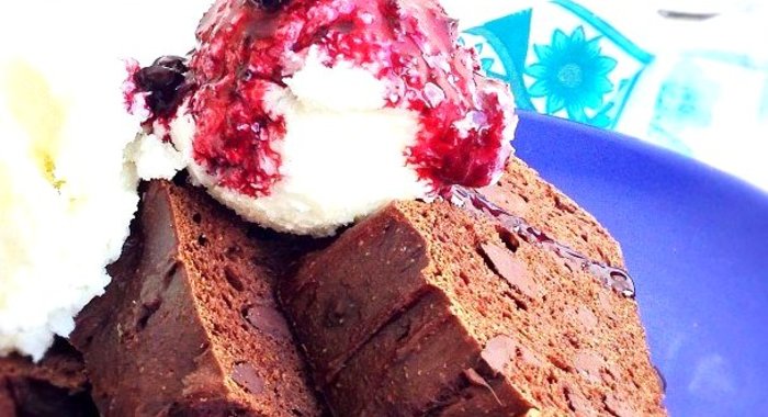 Протеиновый брауни с авокадо